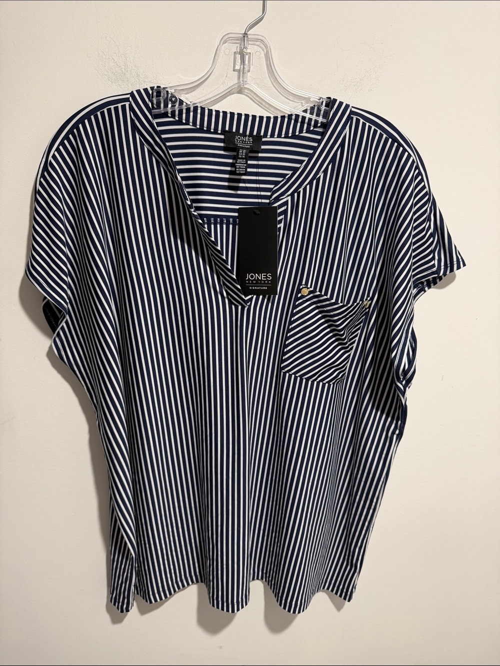 Jones New York Navy & White Vertical Stripe V-Notch Pocket Top Size XL NWT